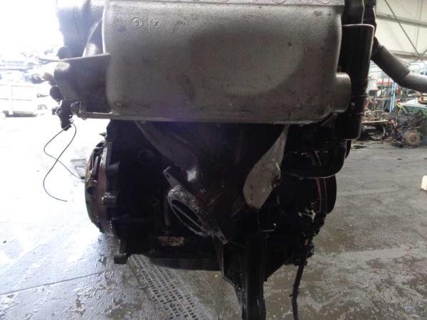 MOTEUR RENAULT 2.2 DIESEL - Vue 4